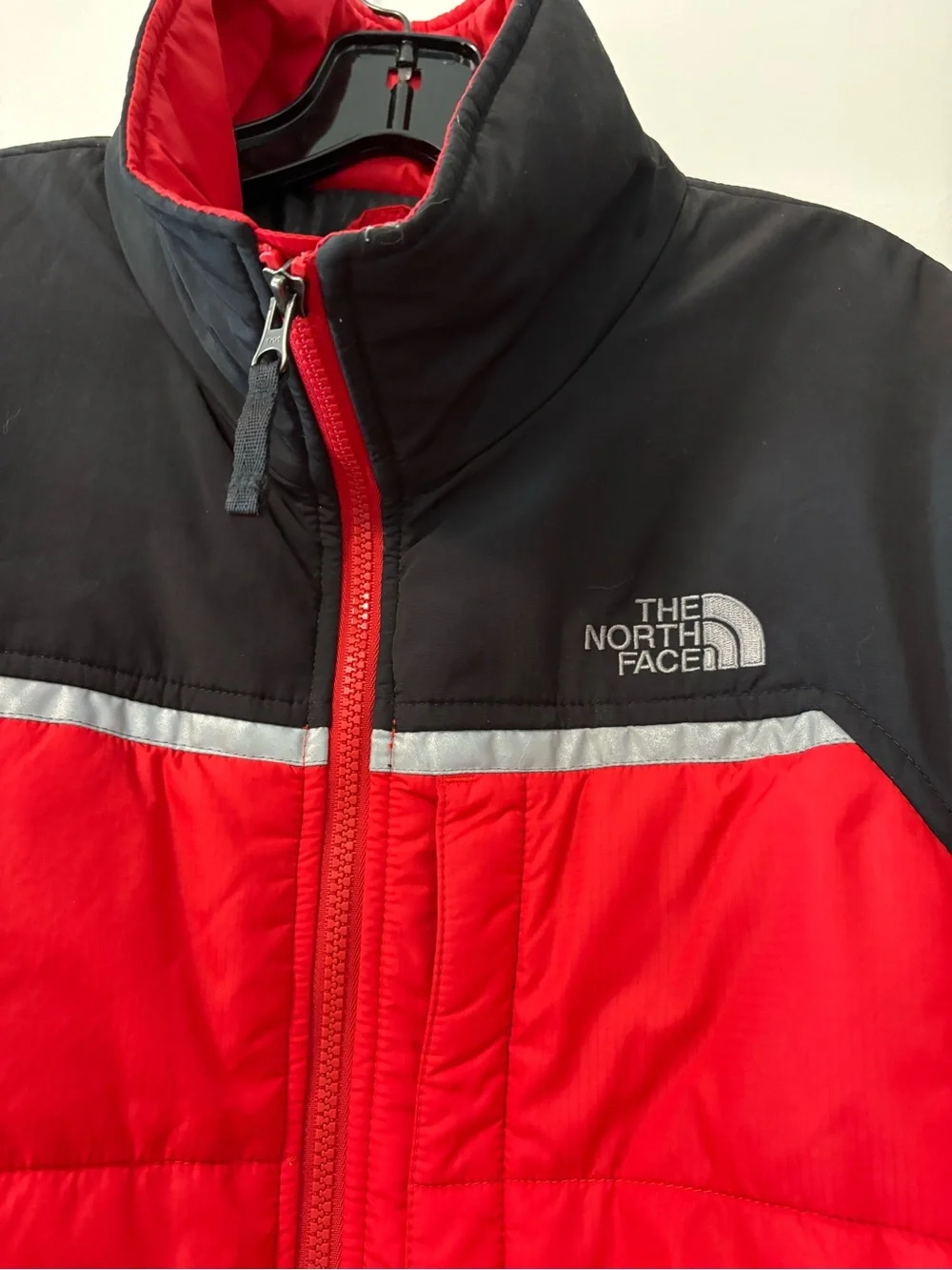 The North Face Men’s Primaloft Red Jacket Size Medium